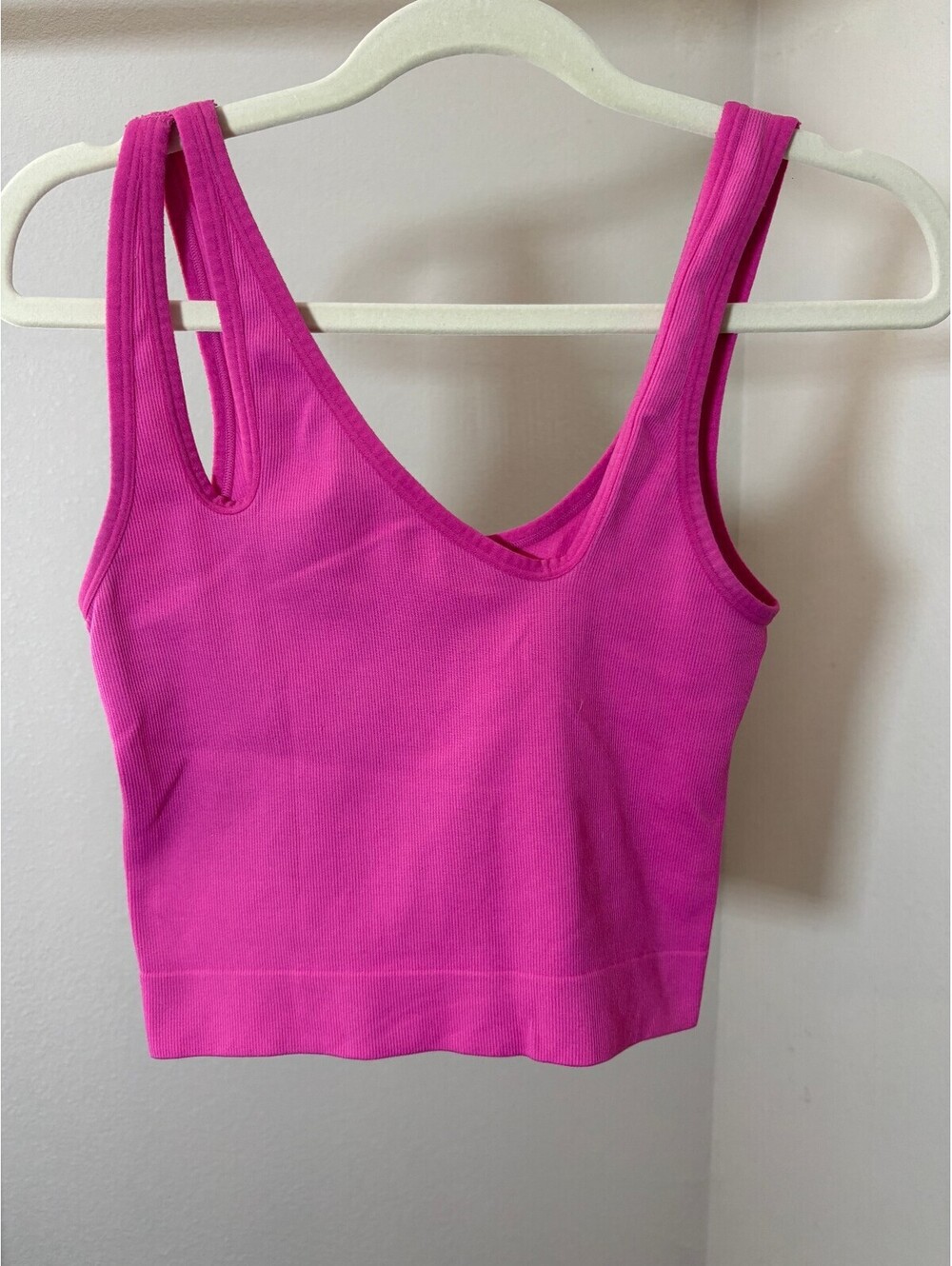 Colsie Women's Medium Pink Stretchy Crop Tank Top